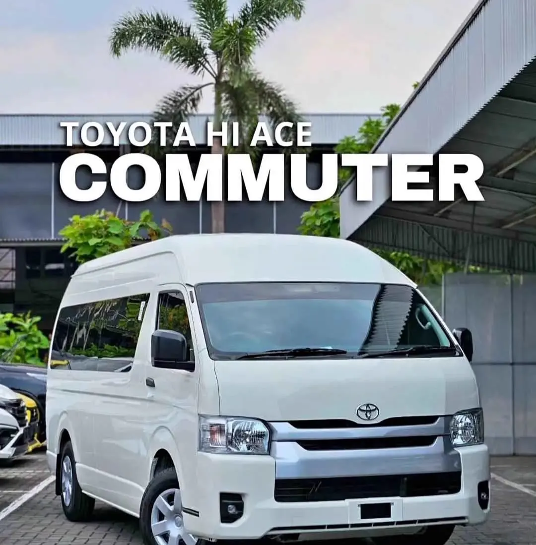 Toyota Hiace Commuter Bay Holidays Trans